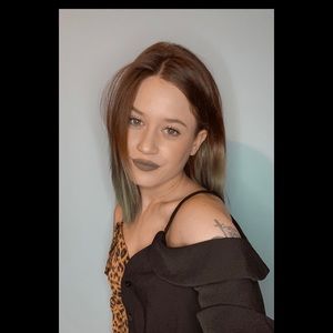 Meet your Posher, Isabella